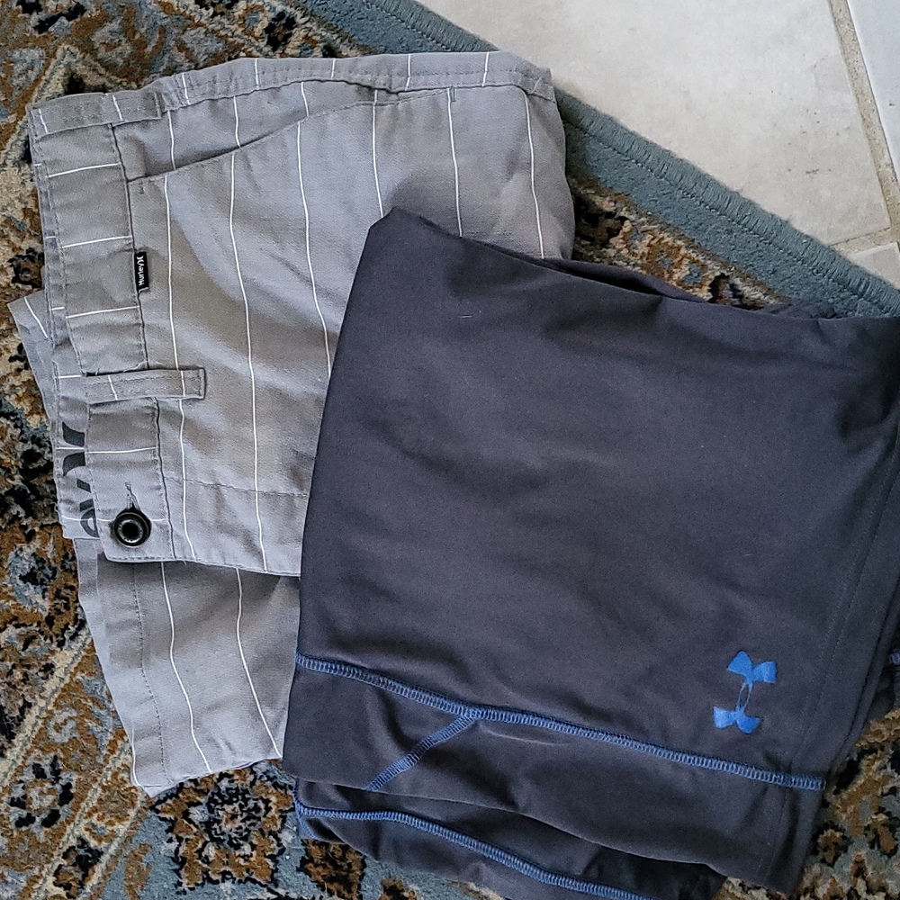 HEY GUYS, 2 pair shorts, Hurley grey 34, Under Armour grey Large